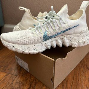 Nike Space Hippie 01